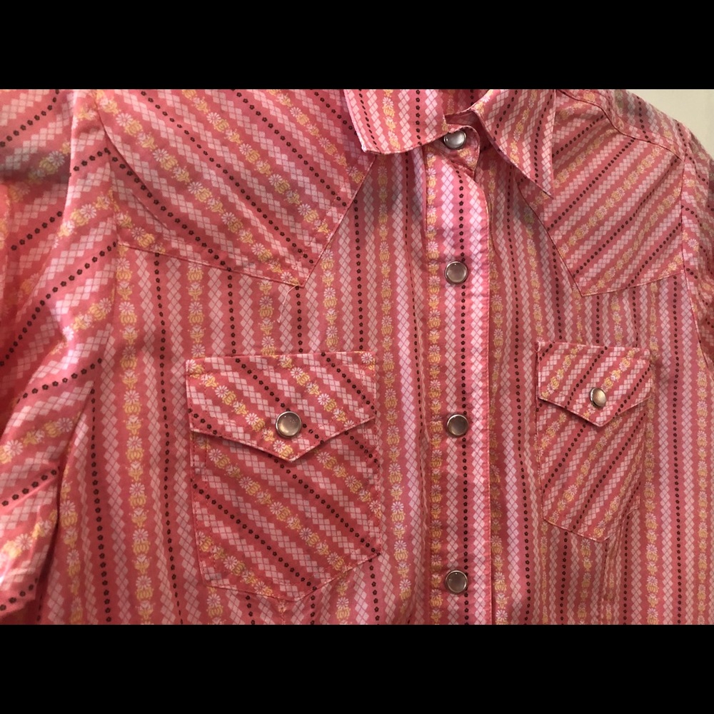 Button down top - Picture 3 of 5